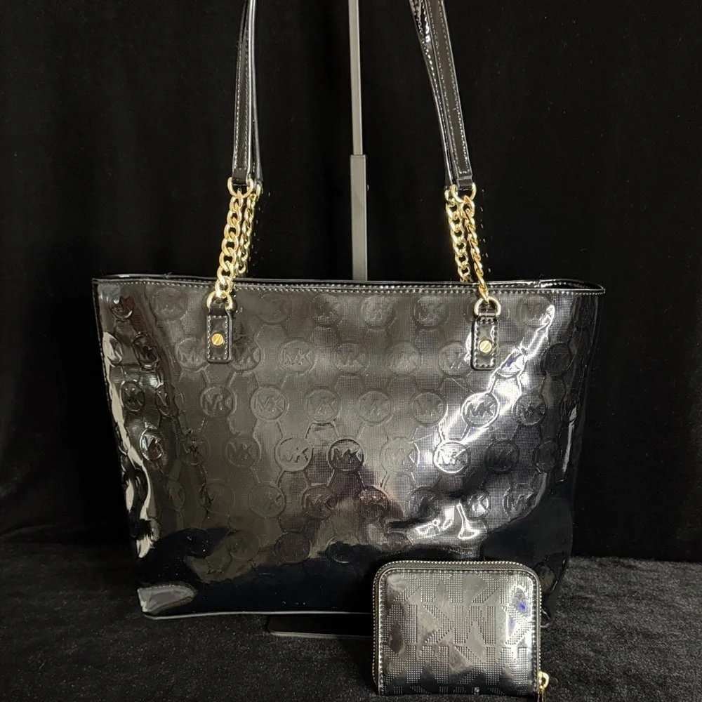 Michael Kors Glossy Black Tote with Gold Chains with Matching Wallet